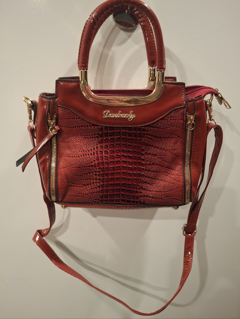 Source Unknown Red Croc-Texture Satchel with Gold Hardware